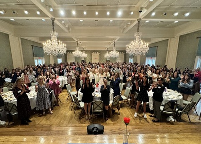 Make Your Event Unforgettable with a Professional Close Up Magician